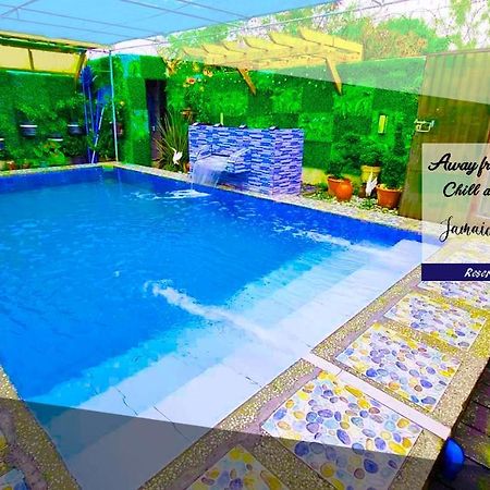 Private House W/ Swimming Pool Staycation Tarlac 打拉 外观 照片